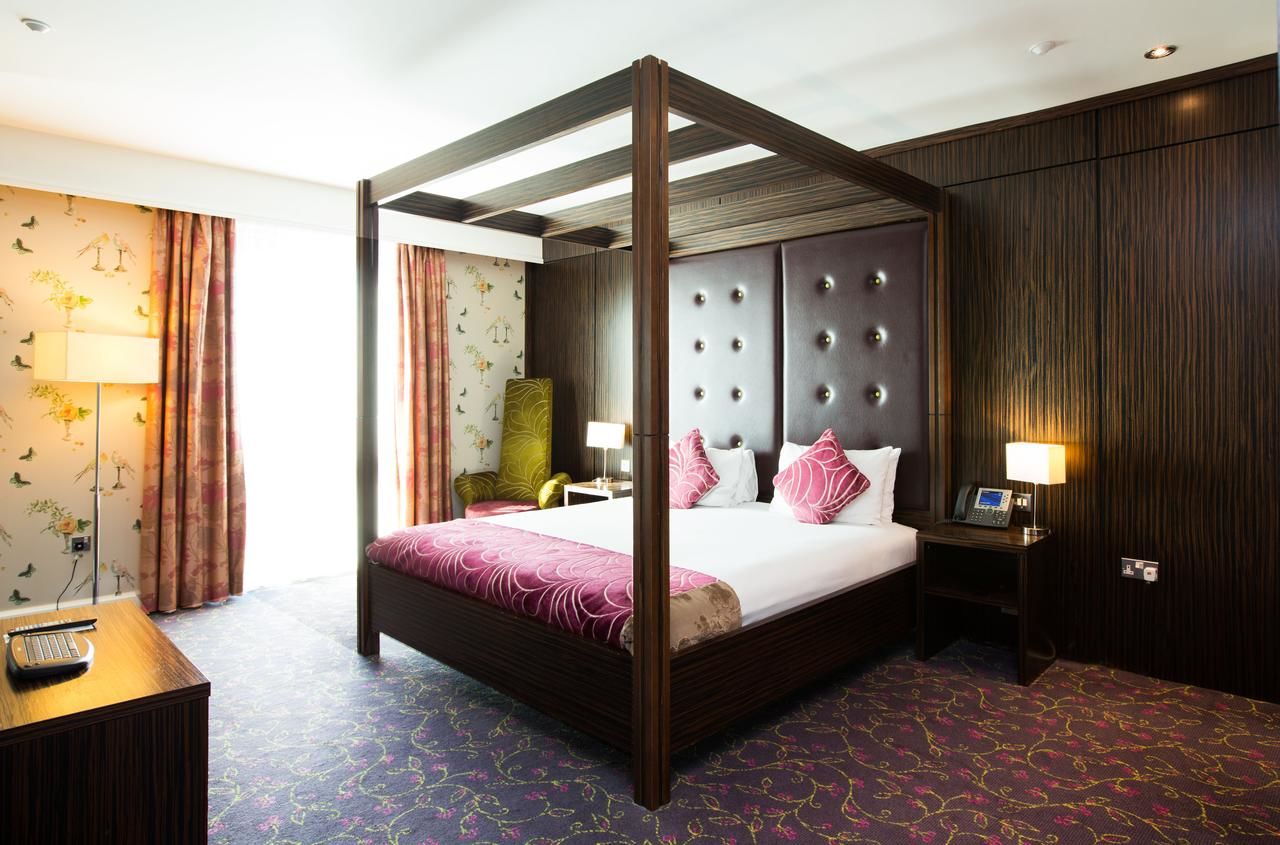 Отель Crowne Plaza Dublin Blanchardstown Бланчардстаун